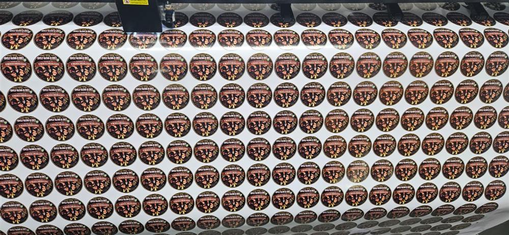 Adesivos redondos impressos em grande volume